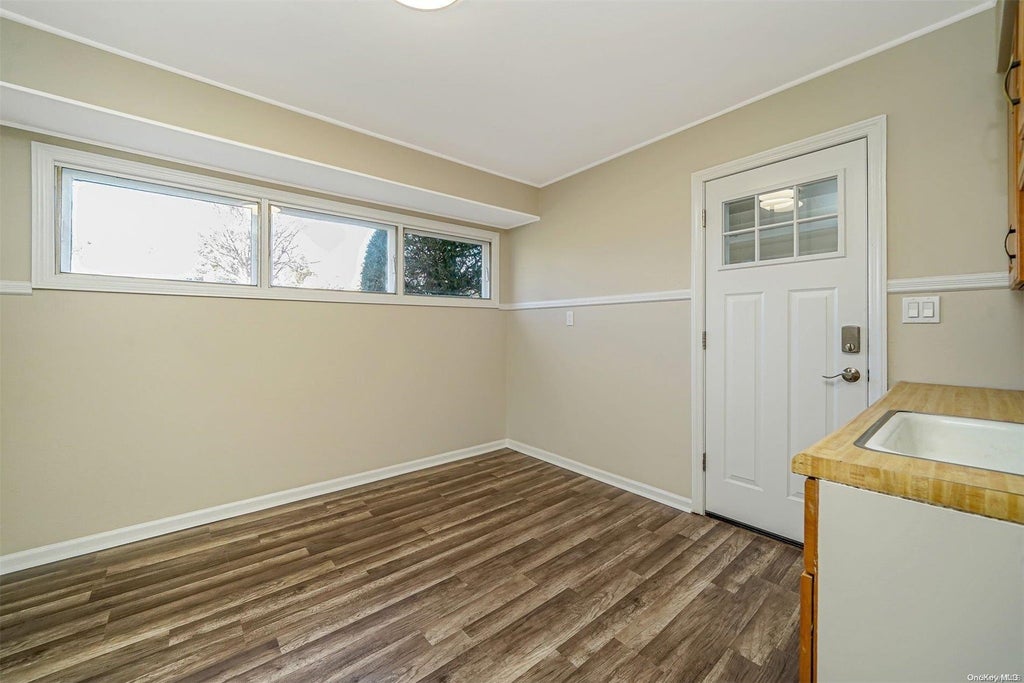 12 of 32 - 2491 1st St., East Meadow, NY