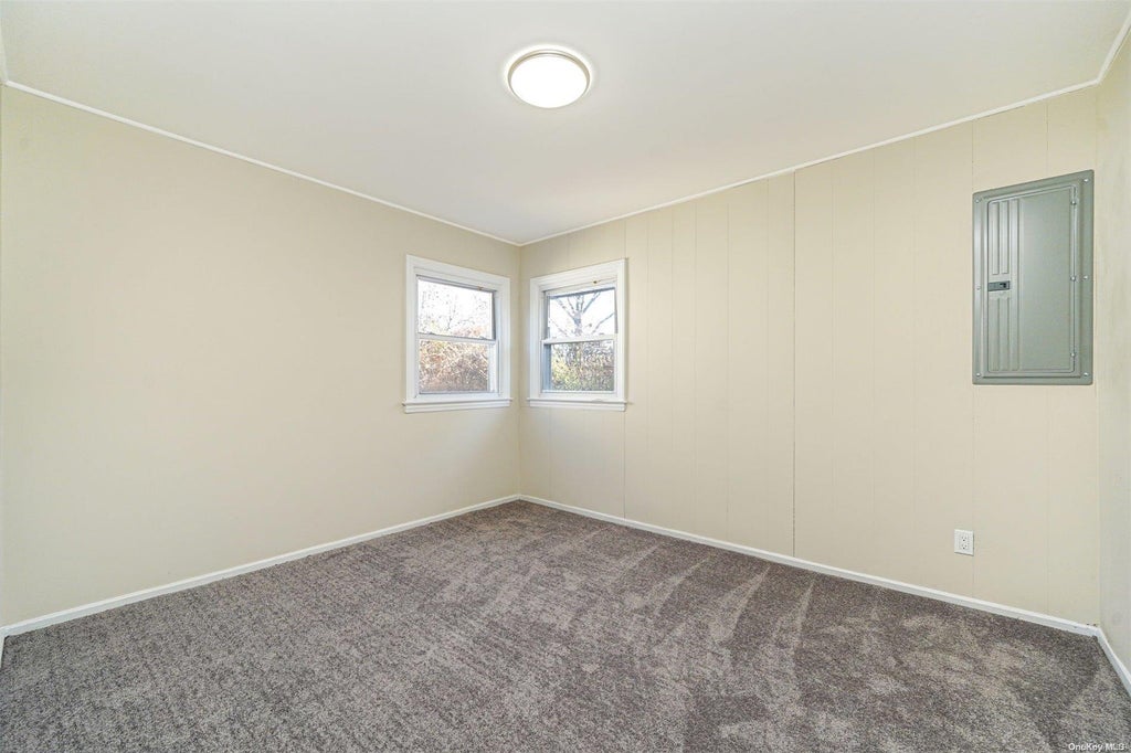 15 of 32 - 2491 1st St., East Meadow, NY