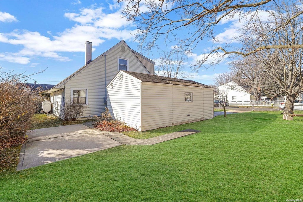 3 of 32 - 2491 1st St., East Meadow, NY