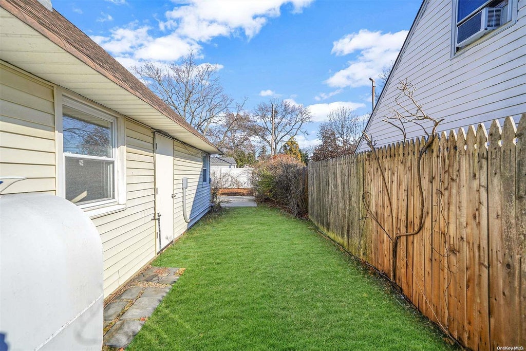 5 of 32 - 2491 1st St., East Meadow, NY
