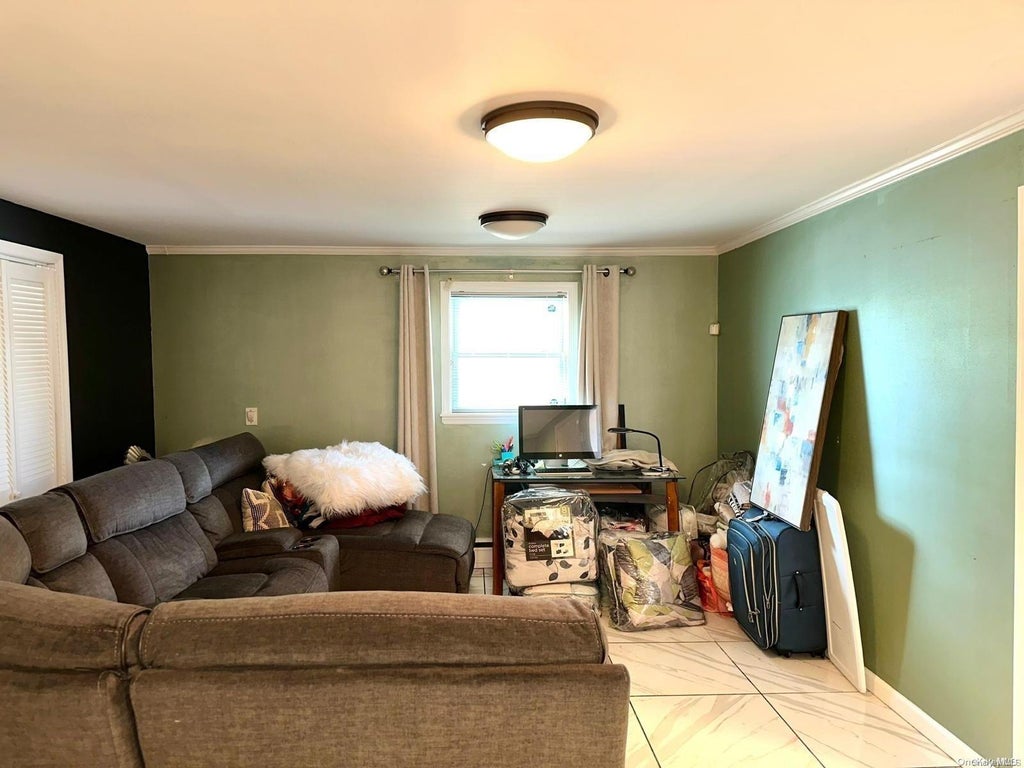 30 of 32 - 746 Vivian Court # 1, Baldwin, NY