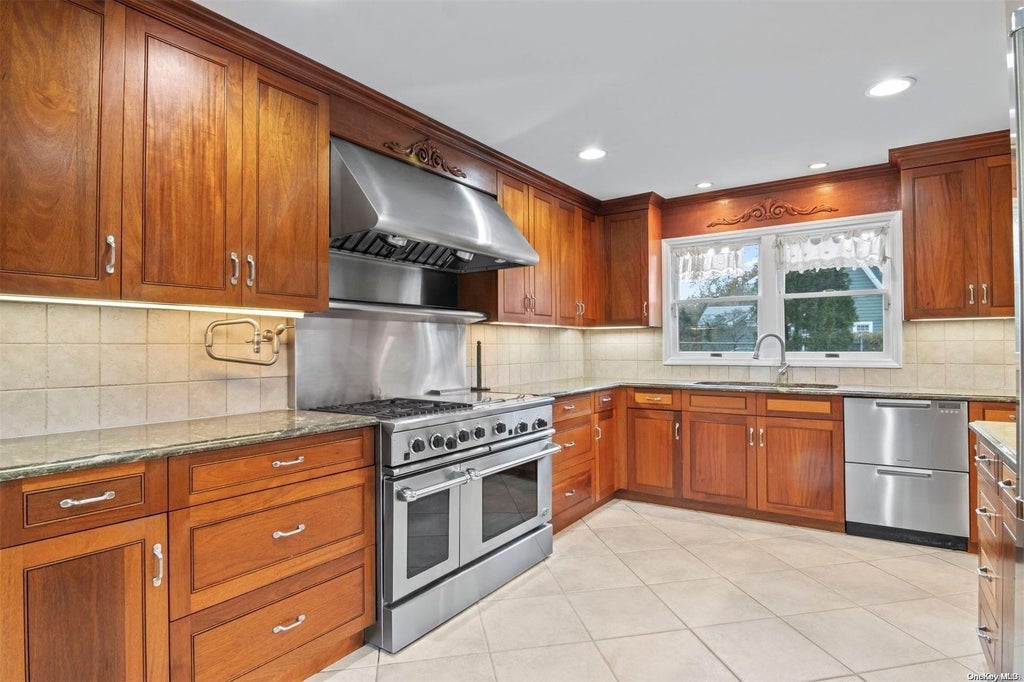 5 of 30 - 37 Union Avenue, Center Moriches, NY