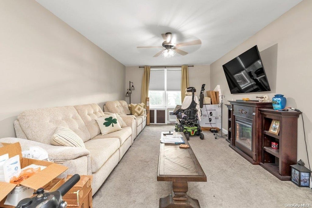 2 of 13 - 504 Merrick Road 2e, Lynbrook, NY