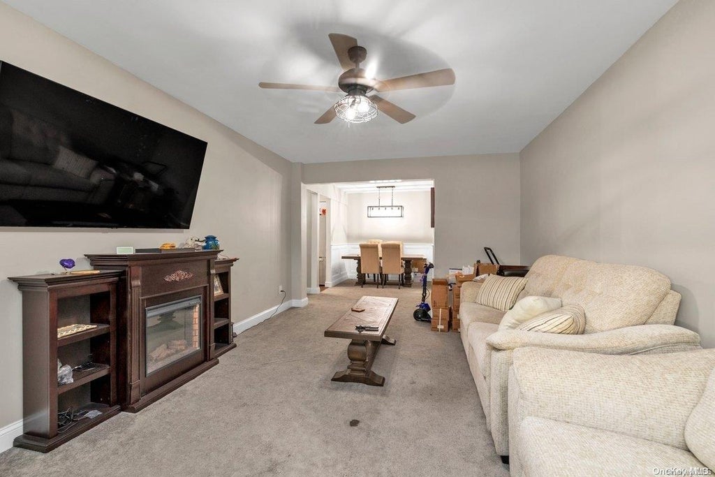 3 of 13 - 504 Merrick Road 2e, Lynbrook, NY