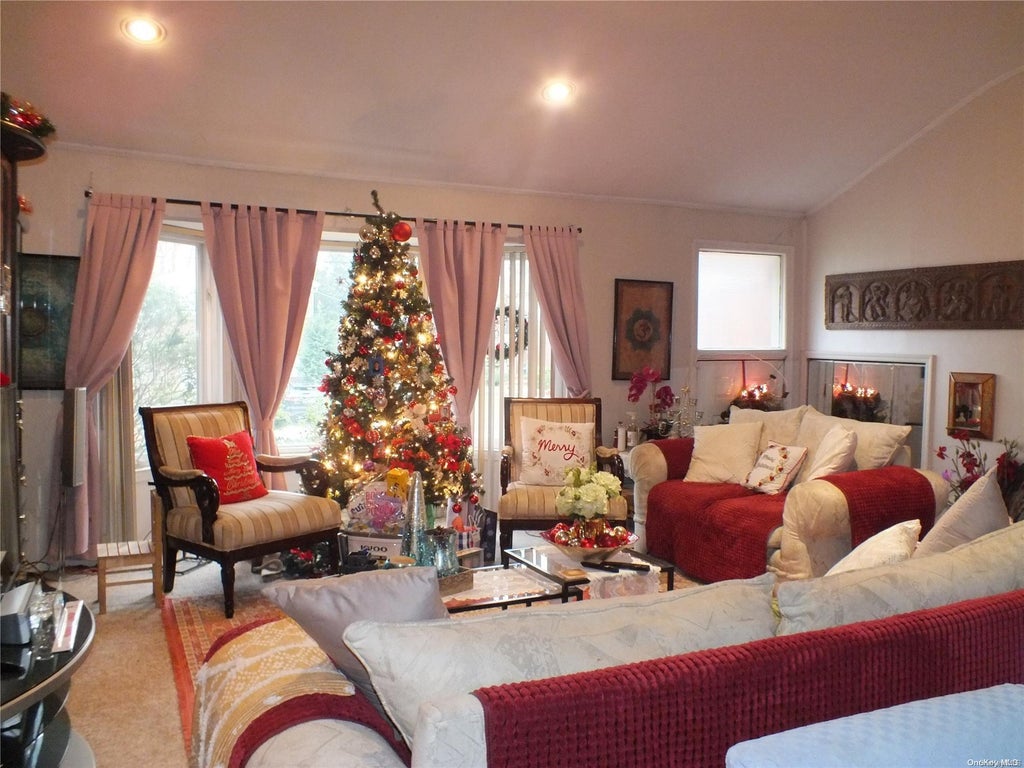 5 of 30 - 957 Jerome St., Baldwin, NY