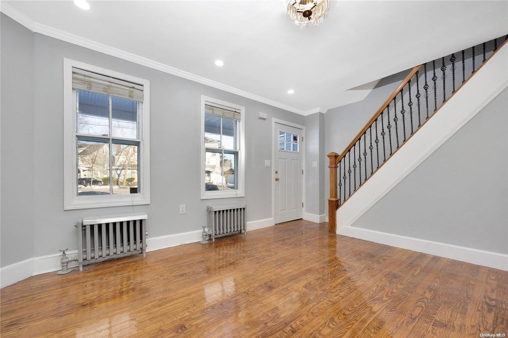 2 of 17 - 160 Rocklyn Avenue, Lynbrook, NY