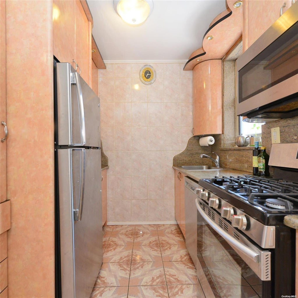 12 of 16 - 99-15 66th Avenue # 4c, Rego Park, NY