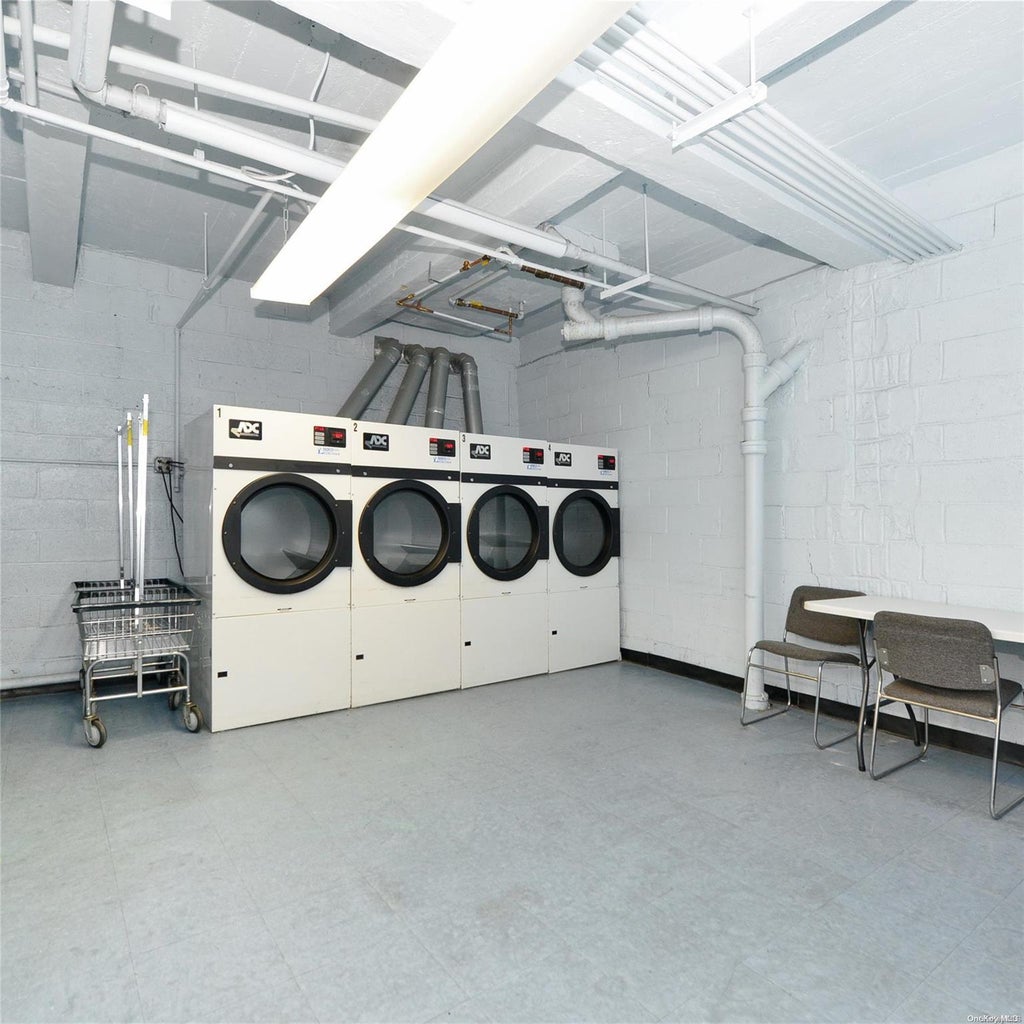 15 of 16 - 99-15 66th Avenue # 4c, Rego Park, NY