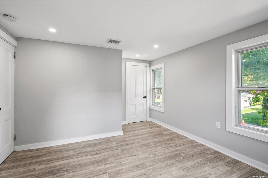 13 of 25 - 23-25 Miller St. # 2, Glen Cove, NY