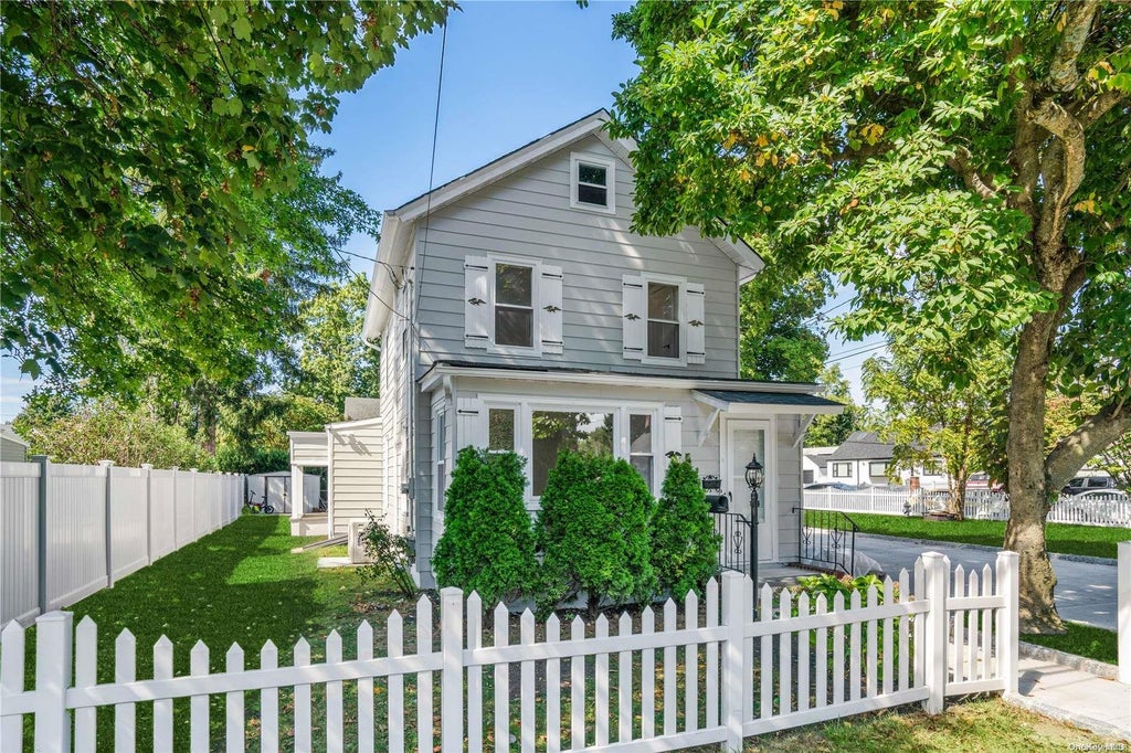 1 of 25 - 23-25 Miller St. # 2, Glen Cove, NY