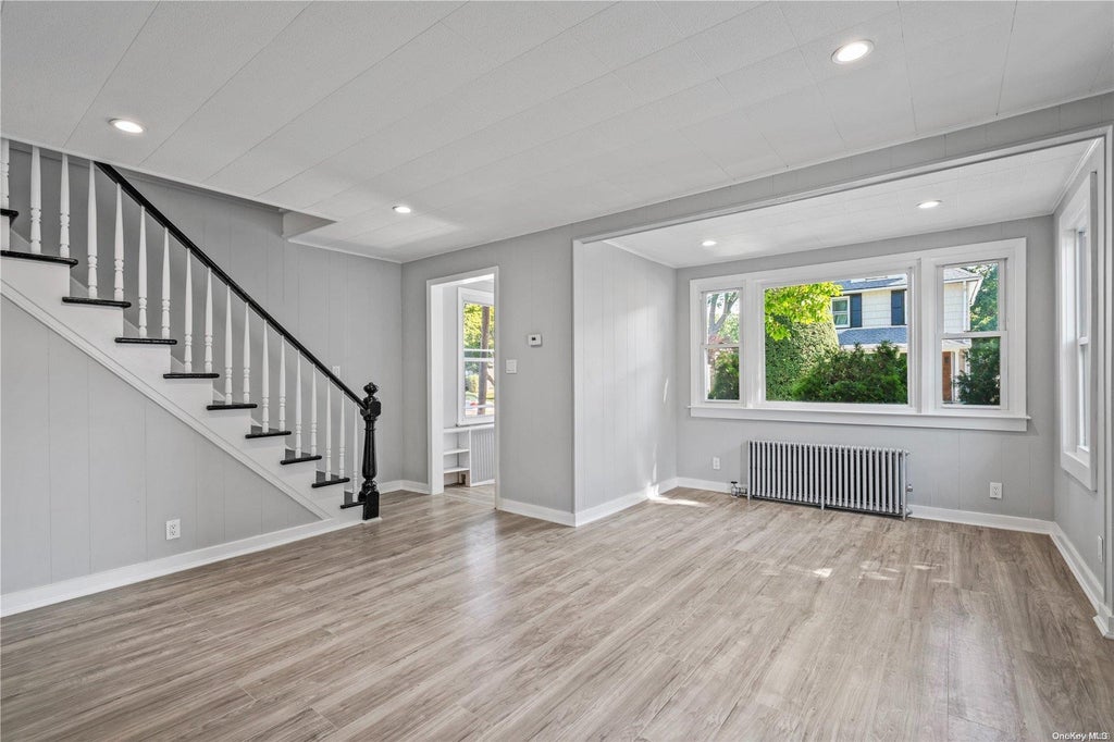 3 of 25 - 23-25 Miller St. # 2, Glen Cove, NY
