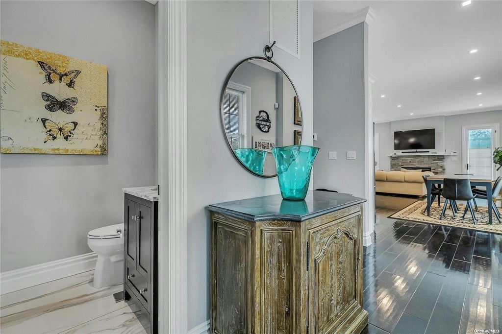 5 of 24 - 2 Seaman Road, Glen Cove, NY