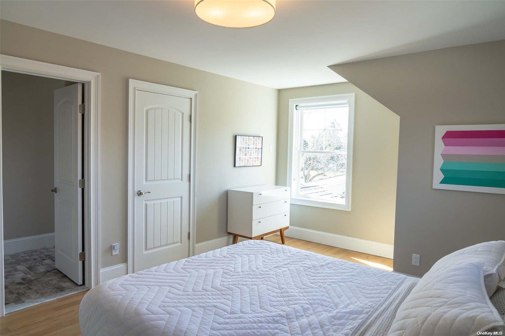 18 of 31 - 700 Gin Lane, Southold, NY