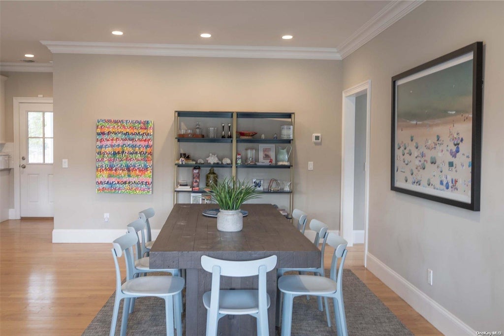 4 of 31 - 700 Gin Lane, Southold, NY