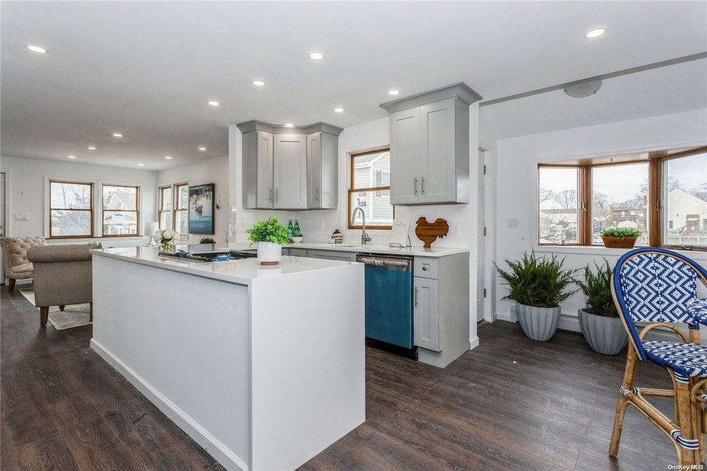 15 of 32 - 635 Lincoln St., Baldwin, NY