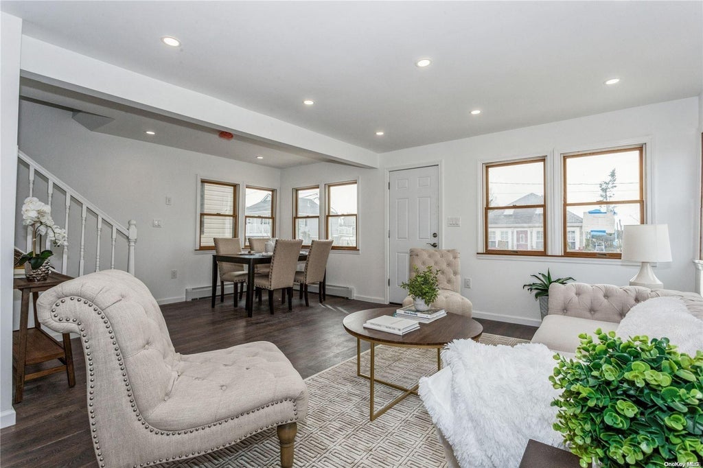 8 of 32 - 635 Lincoln St., Baldwin, NY