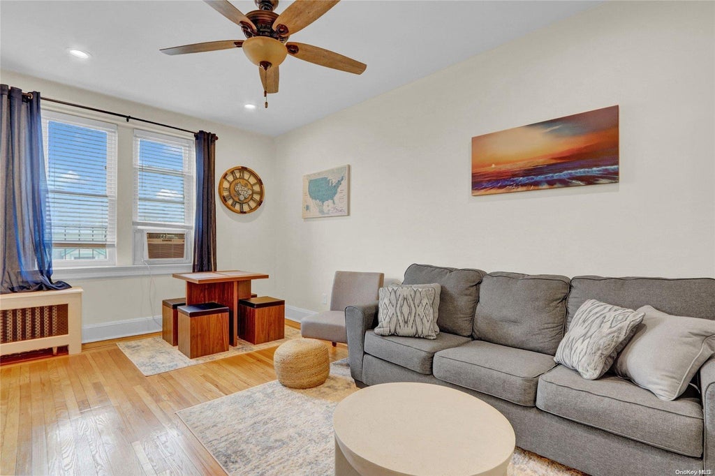 8 of 21 - 185 Atlantic Avenue # C3, Lynbrook, NY