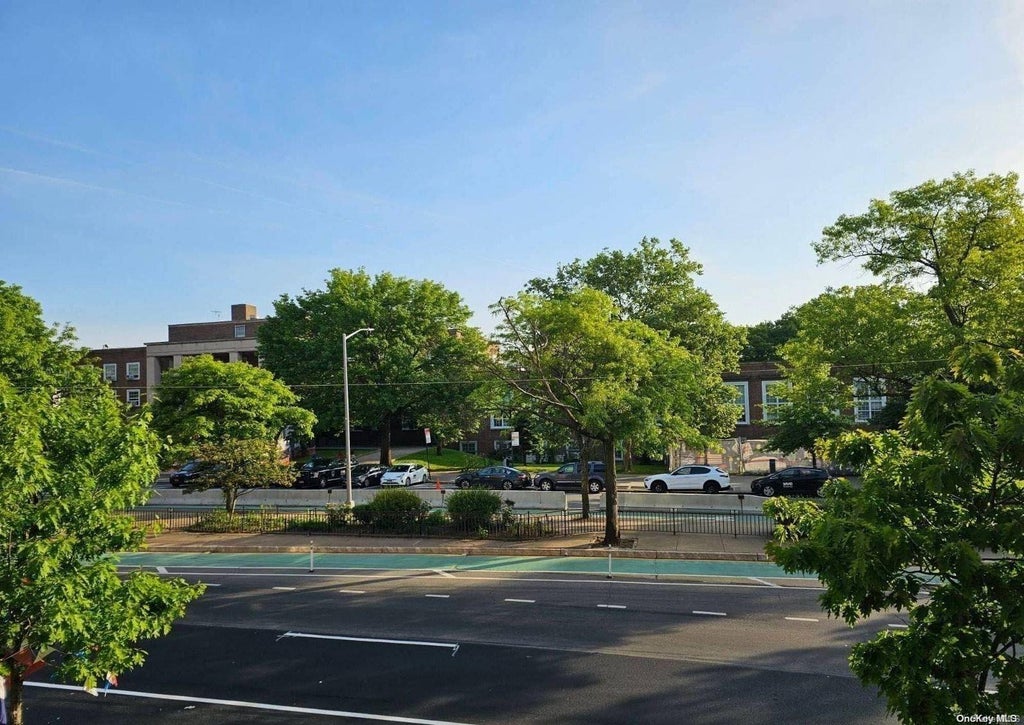 10 of 26 - 123-25 82 Avenue # 1c, Kew Gardens, NY
