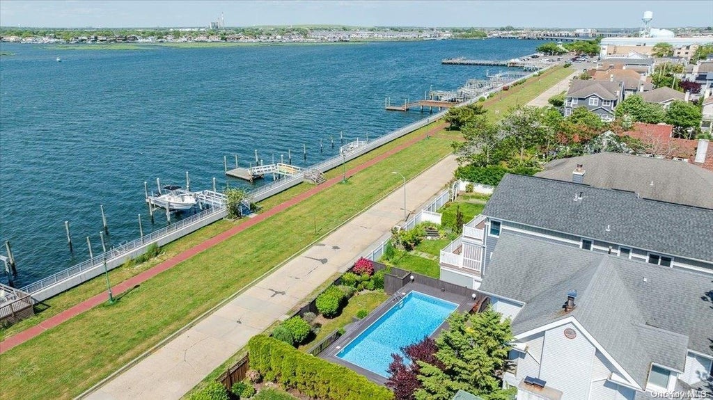 31 of 37 - 327 Pine St., Long Beach, NY