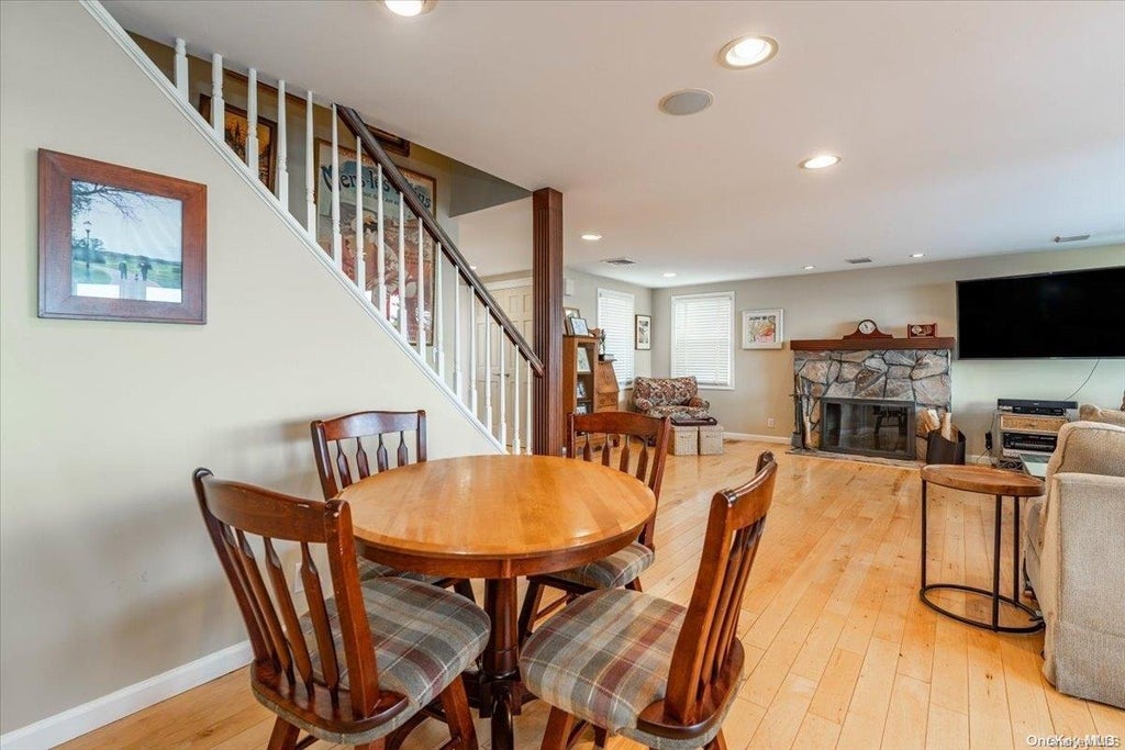 6 of 37 - 327 Pine St., Long Beach, NY