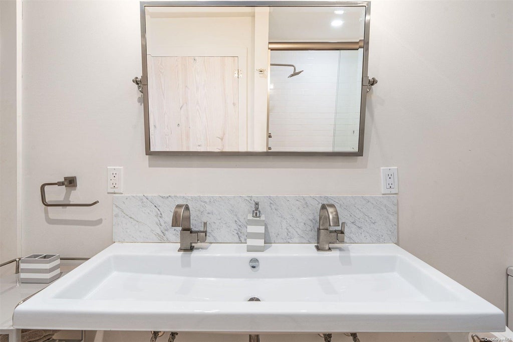 29 of 36 - 800 Lighthouse Road, Southold, NY