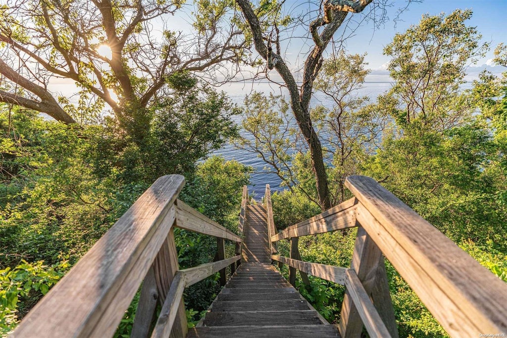35 of 36 - 800 Lighthouse Road, Southold, NY