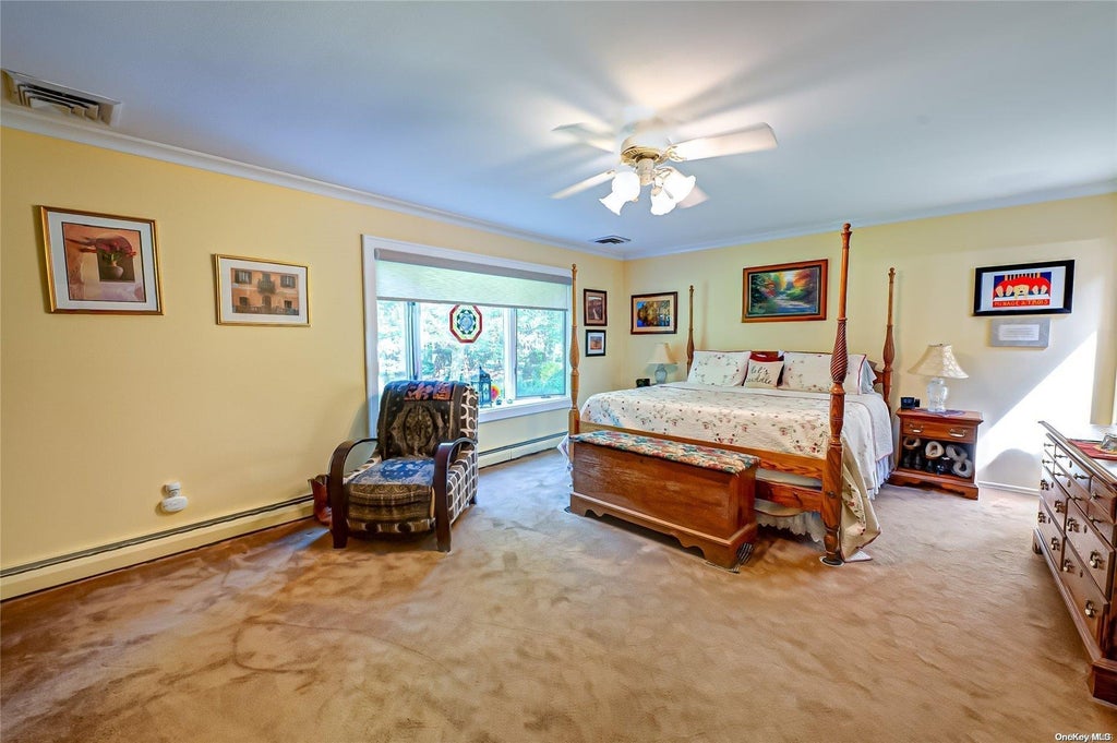 13 of 34 - 7 Somner Drive, Dix Hills, NY