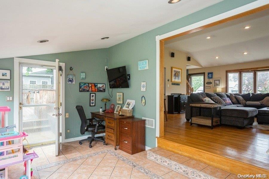 14 of 26 - 6 Riverdale Avenue, Oakdale, NY
