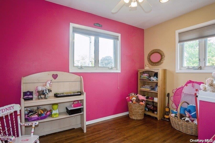 18 of 26 - 6 Riverdale Avenue, Oakdale, NY