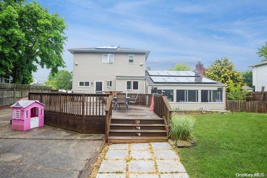 23 of 26 - 6 Riverdale Avenue, Oakdale, NY