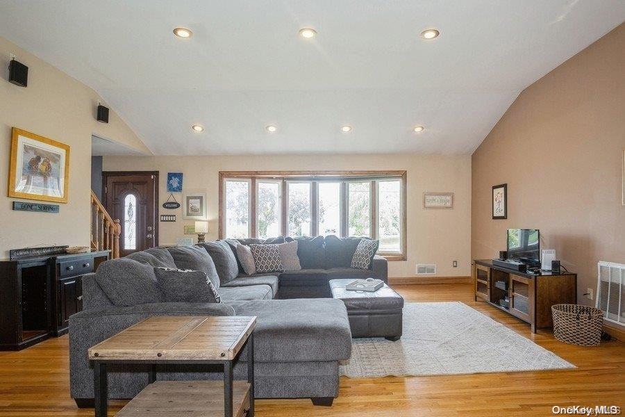 3 of 26 - 6 Riverdale Avenue, Oakdale, NY