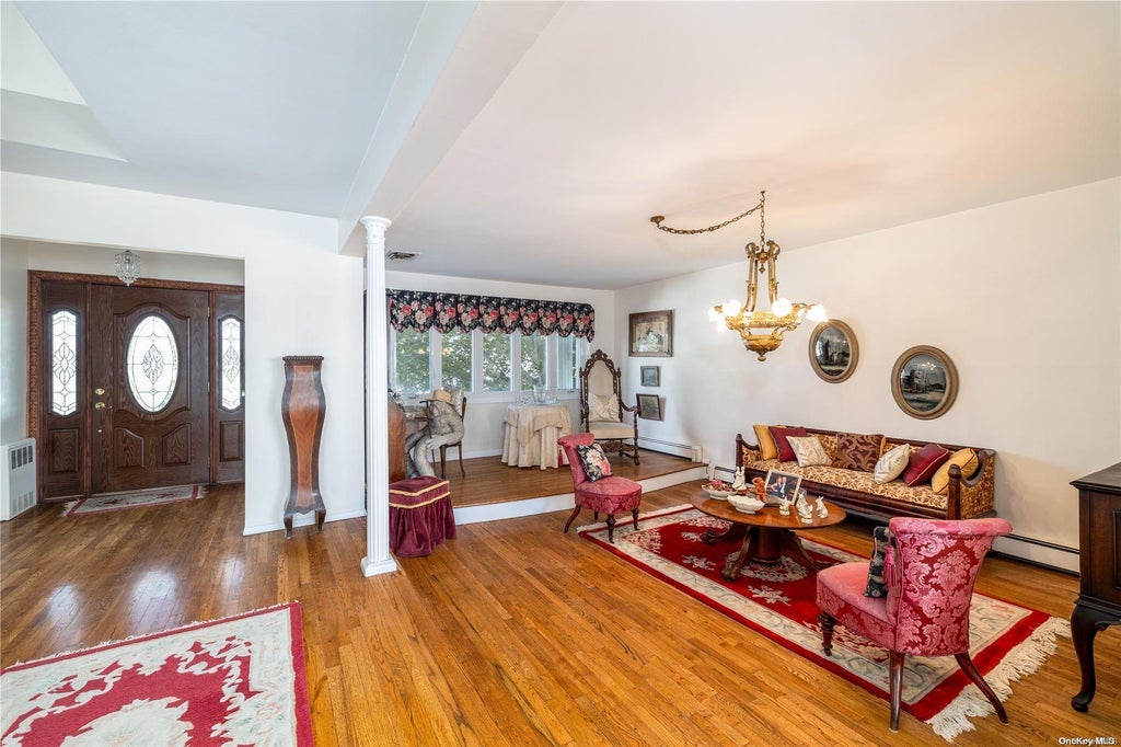 9 of 37 - 3540 Bertha Drive, Baldwin, NY
