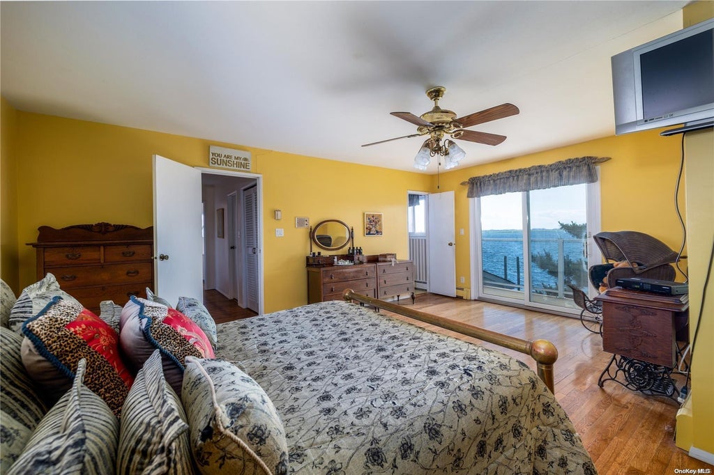 17 of 37 - 3540 Bertha Drive, Baldwin, NY