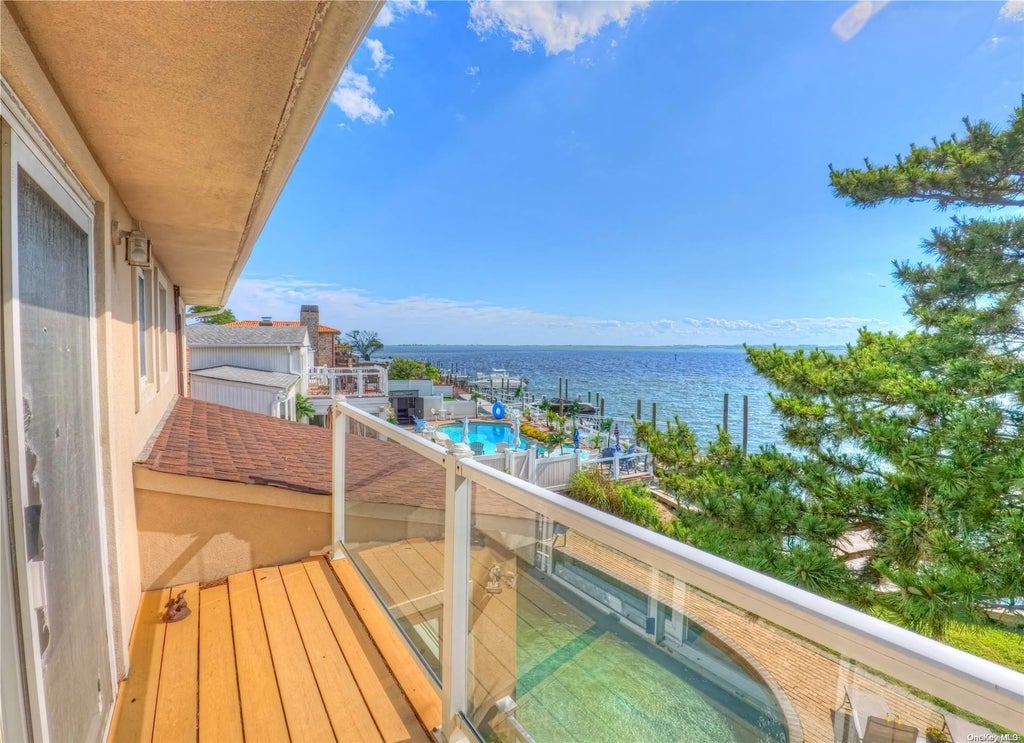 26 of 37 - 3540 Bertha Drive, Baldwin, NY