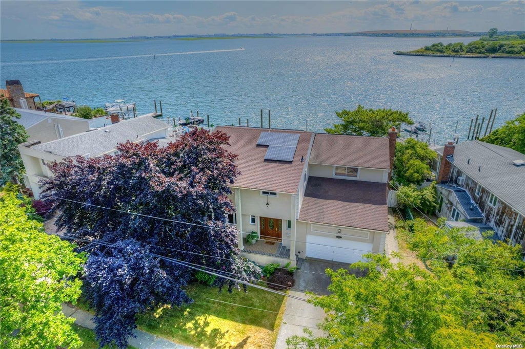27 of 37 - 3540 Bertha Drive, Baldwin, NY