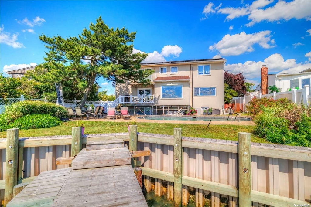 32 of 37 - 3540 Bertha Drive, Baldwin, NY