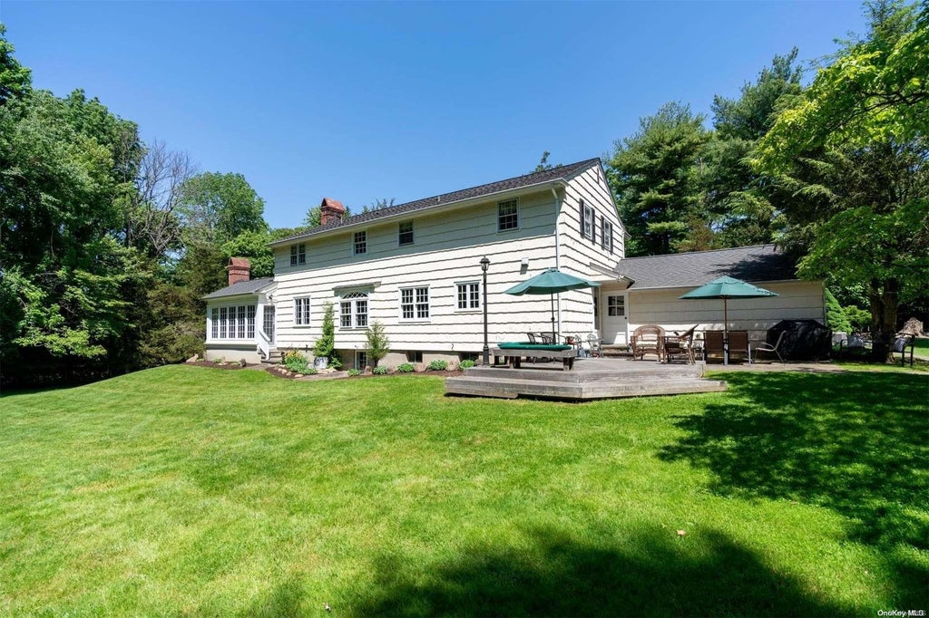 22 of 31 - 4 Pippin Lane, Lloyd Harbor, NY