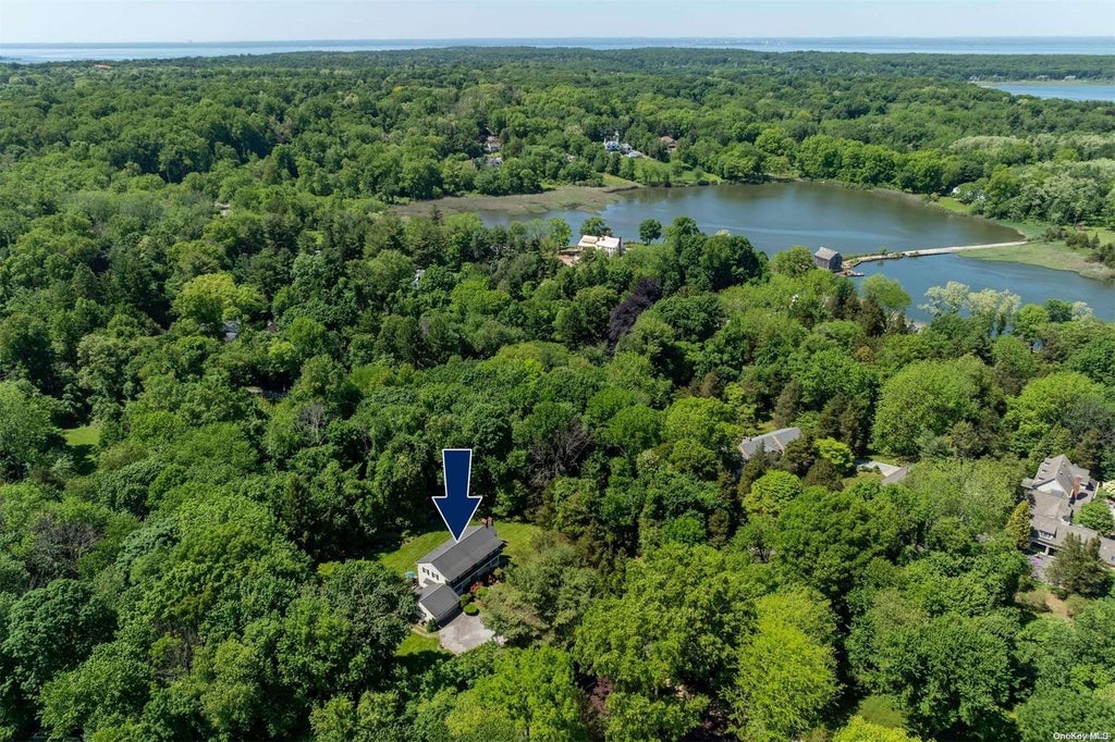 26 of 31 - 4 Pippin Lane, Lloyd Harbor, NY