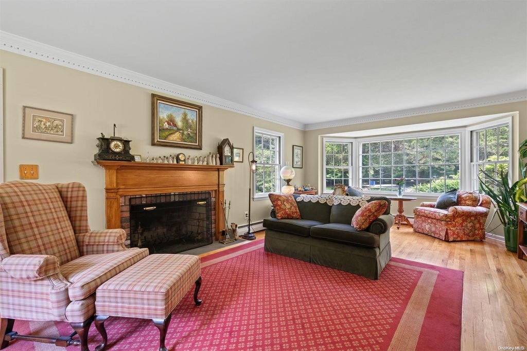 8 of 31 - 4 Pippin Lane, Lloyd Harbor, NY