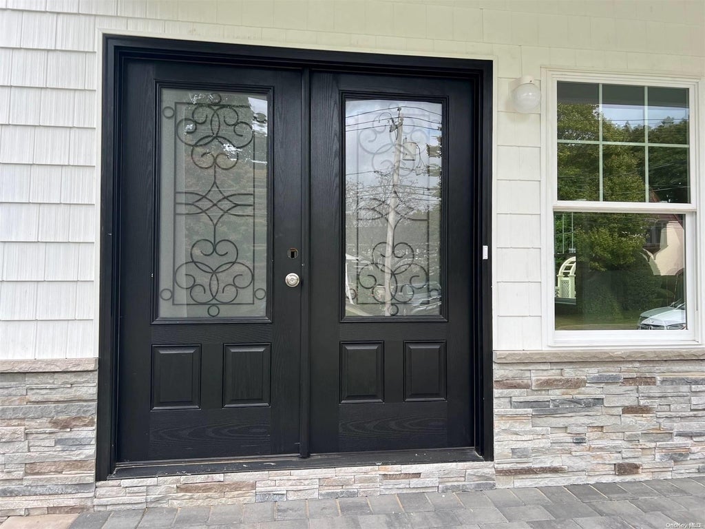 1 of 26 - 15 Dawes Avenue, Syosset, NY