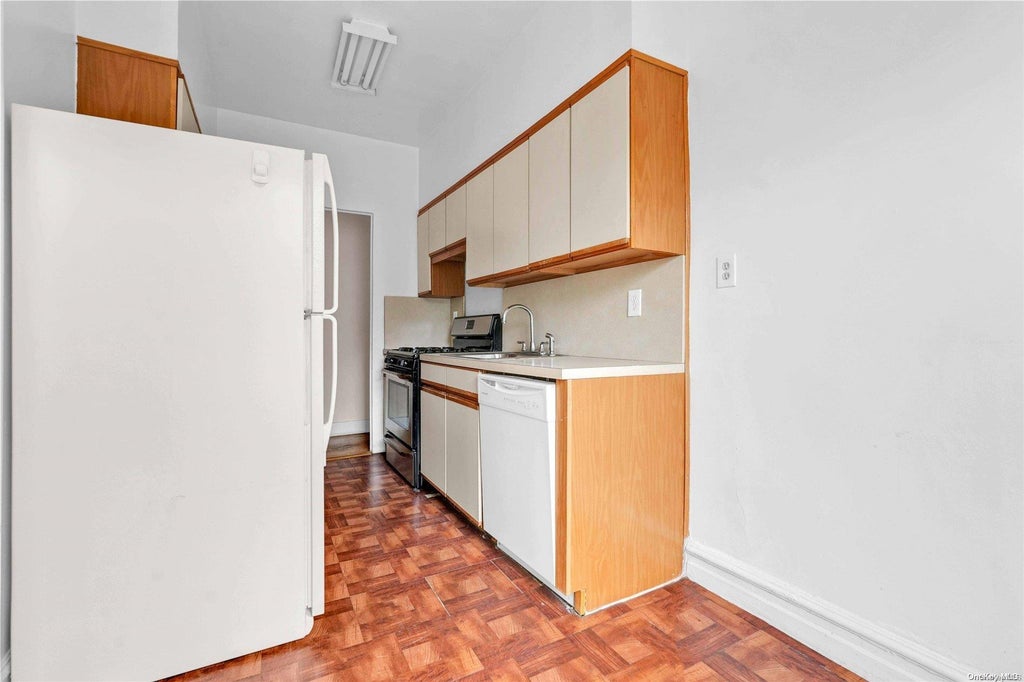 14 of 23 - 83-44 Lefferts Boulevard # 6g, Kew Gardens, NY