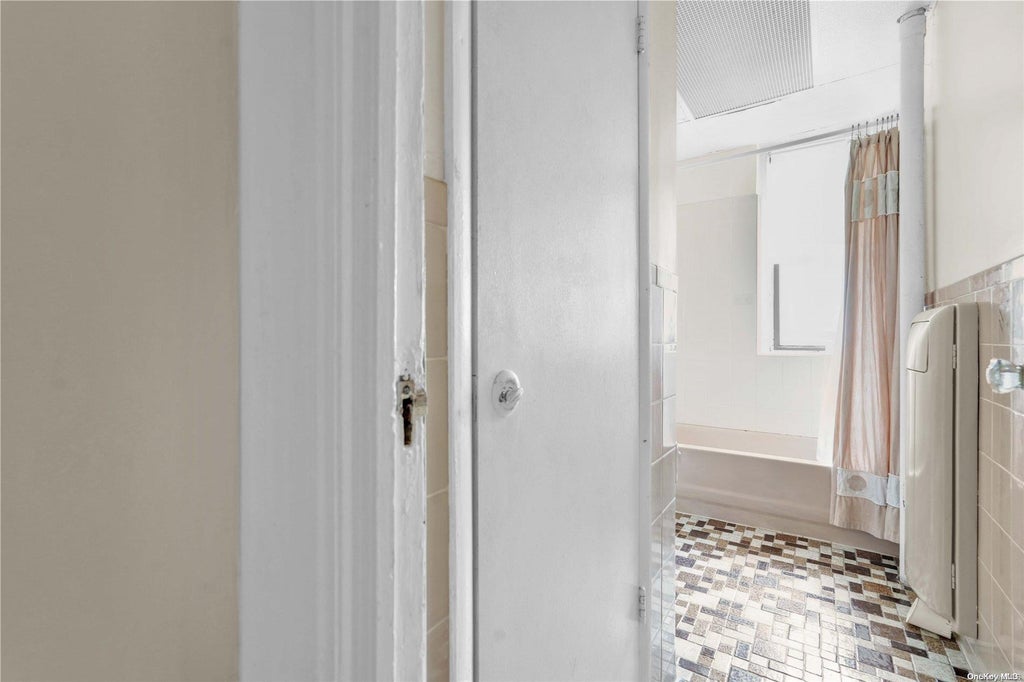 18 of 23 - 83-44 Lefferts Boulevard # 6g, Kew Gardens, NY