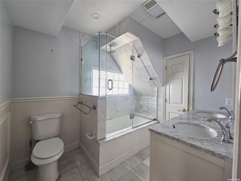 18 of 32 - 1130 Van Buren Place, Baldwin, NY