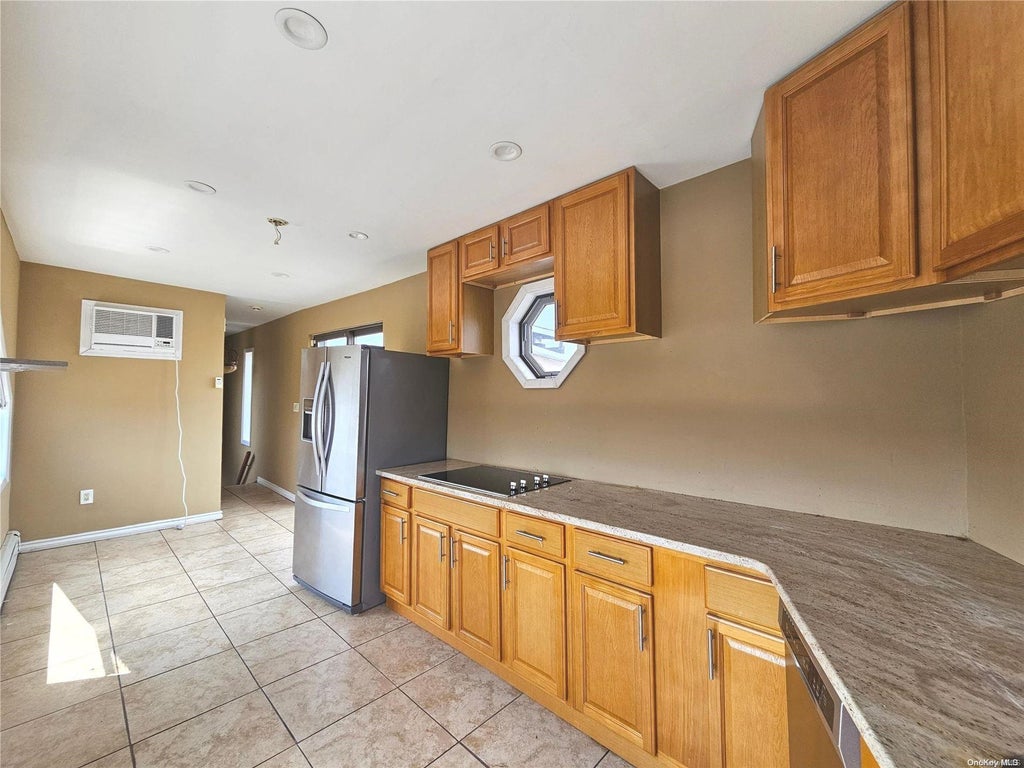 25 of 32 - 1130 Van Buren Place, Baldwin, NY