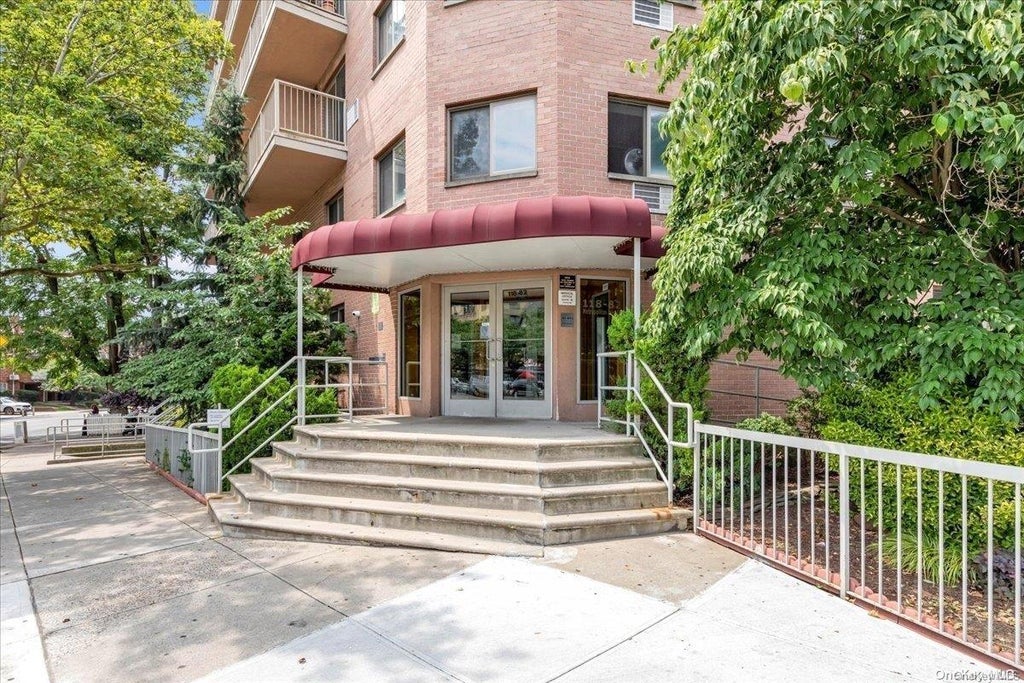 2 of 14 - 118-82 Metropolitan Avenue # 7a, Kew Gardens, NY