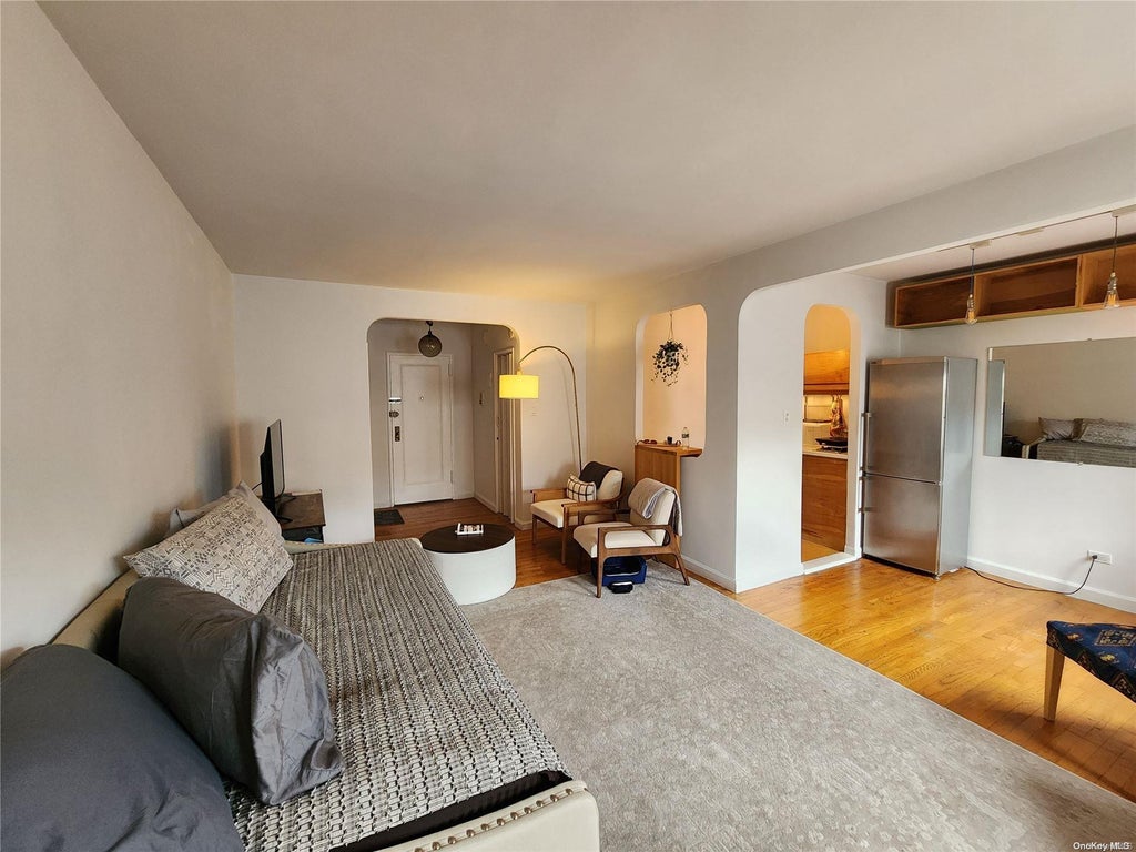 5 of 14 - 123-25 82nd Avenue # 5t, Kew Gardens, NY