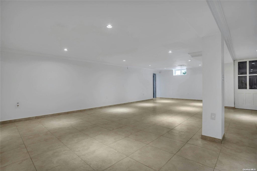 27 of 35 - 5 Boulevard, Malba, NY