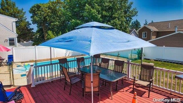 4 of 21 - 1790 Stone Avenue, East Meadow, NY