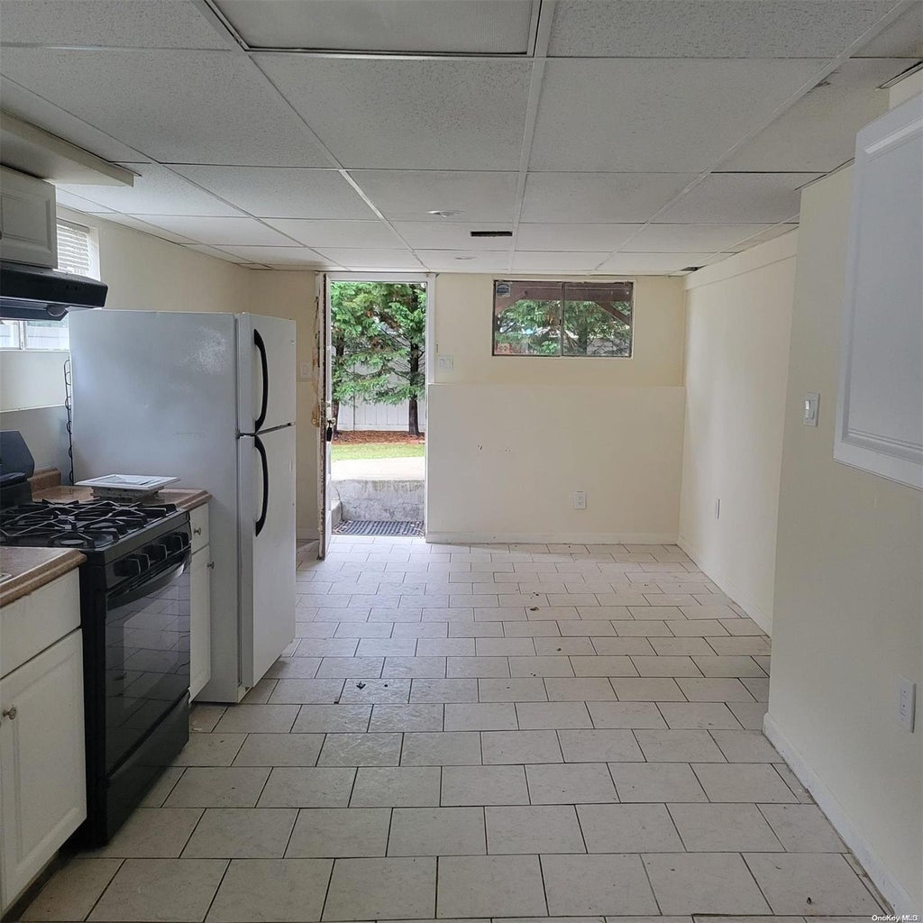 17 of 30 - 880 Washington St., Baldwin, NY