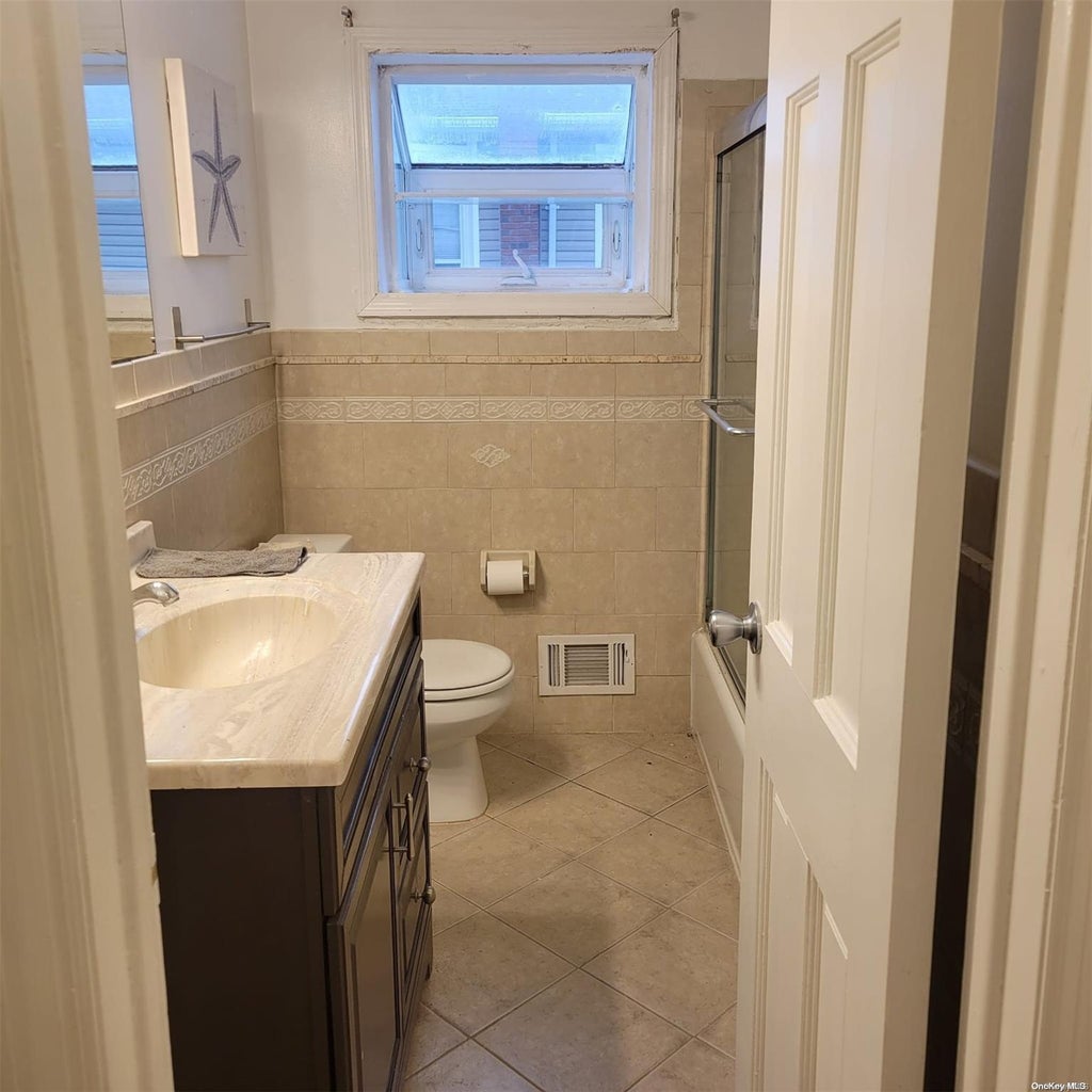 26 of 30 - 880 Washington St., Baldwin, NY